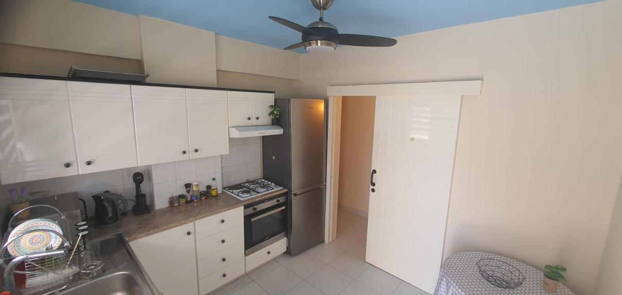 Ferienwohnung Stefaris "Koutsou Court 105" Larnaka Exterior foto