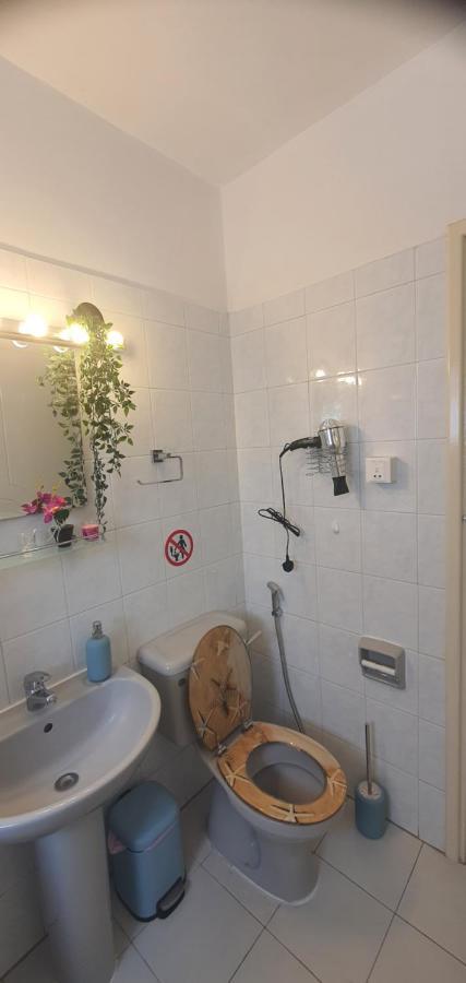 Ferienwohnung Stefaris "Koutsou Court 105" Larnaka Exterior foto